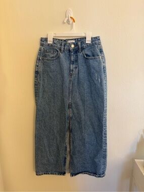 High-Rise Blue Denim Midi Skirt with Front Slit in Size XS